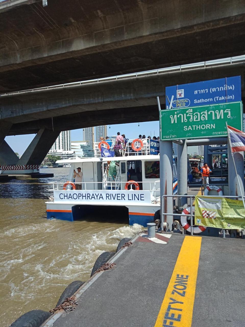 Baan Sathorn Riverfront Bangkok Eksteriør bilde