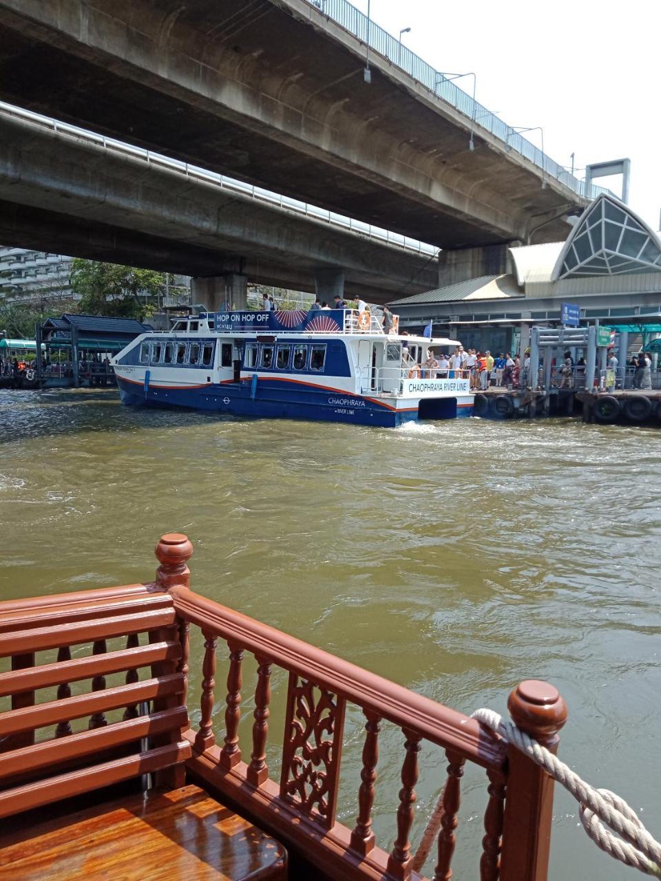 Baan Sathorn Riverfront Bangkok Eksteriør bilde